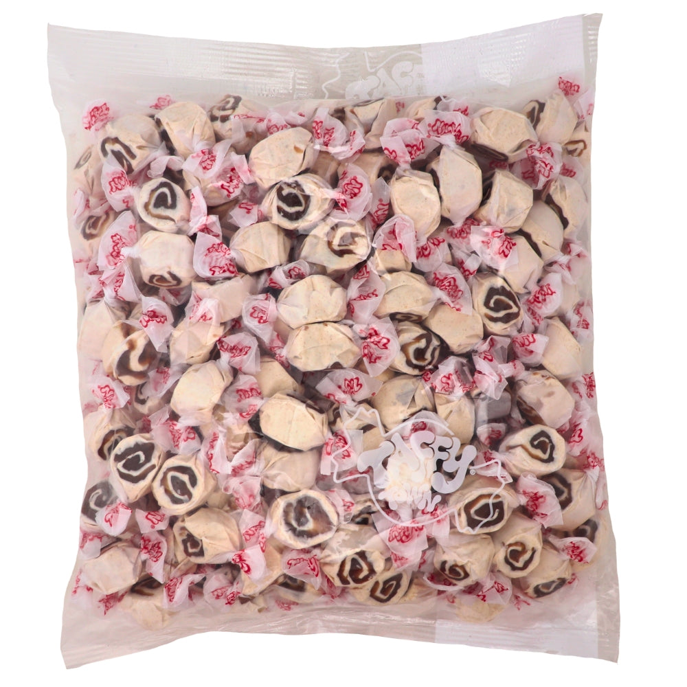 Taffy Town Salt Water Taffy Cinnamon Roll 2.5lb - 1 bag 