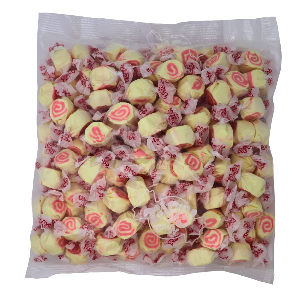 Salt Water Taffy Strawberry Cheesecake - 2.5lb